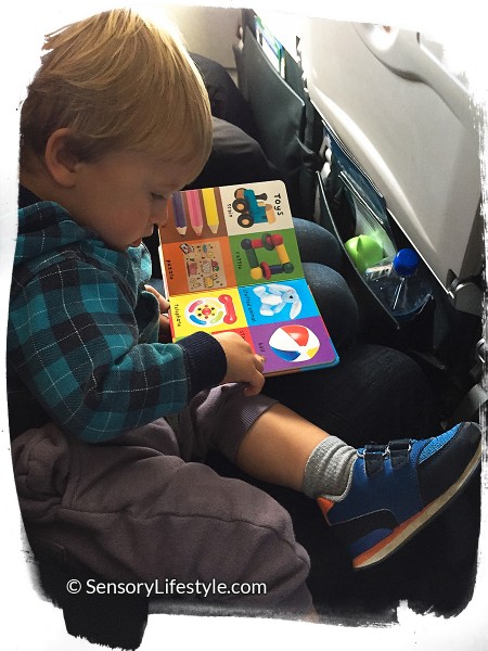 Traveling with your Toddler: 20 Activity Tips when flying